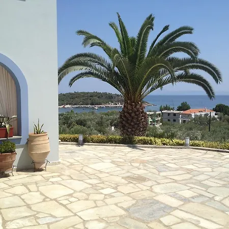 Aigli Néa Ankhíalos