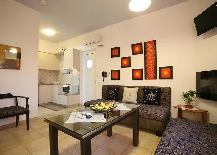 Aigli Appartamento Néa Ankhíalos