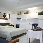Aίγλη Νέα Αγχίαλος